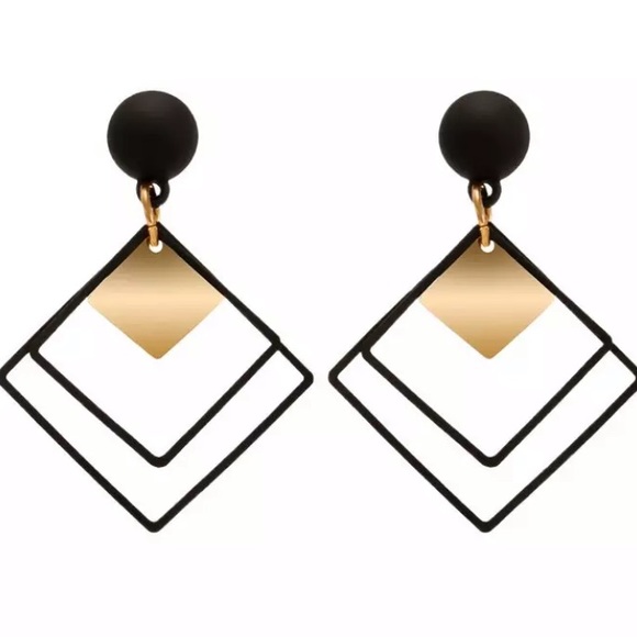 NWOT geometric black/gold earrings - Picture 3 of 3
